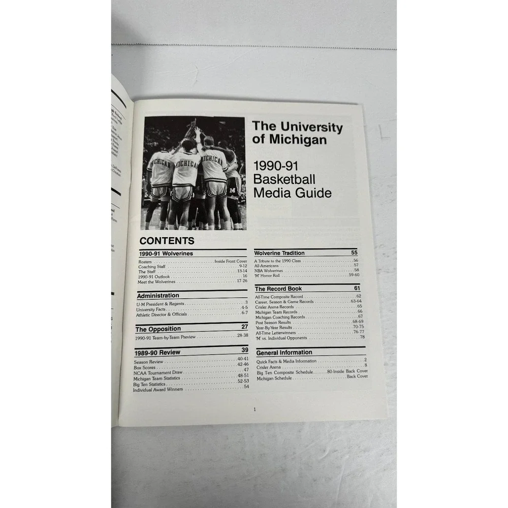 1990-91 Michigan Basketball Media Guide Wolverines NCAA Roster Schedule
